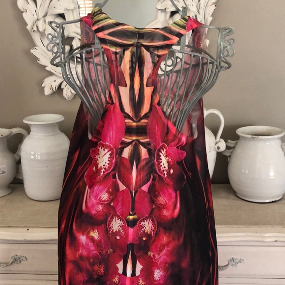 COVER-UP (NWT) Floral Print Swim Coverup - Picture 8 of 9